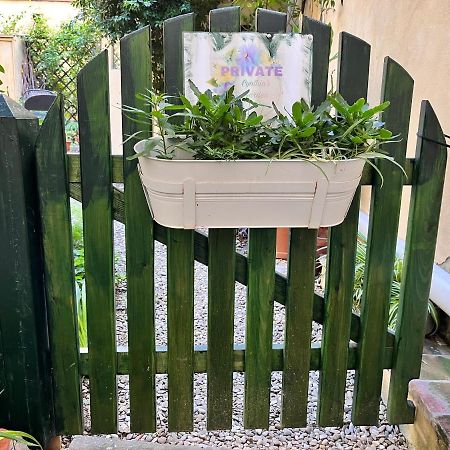 Cynthia'S Garden - Apartment With Private Garden In Santa Croce Florence Ngoại thất bức ảnh