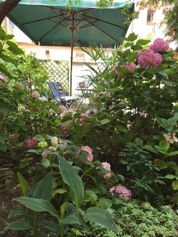 Cynthia'S Garden - Apartment With Private Garden In Santa Croce Florence Ngoại thất bức ảnh
